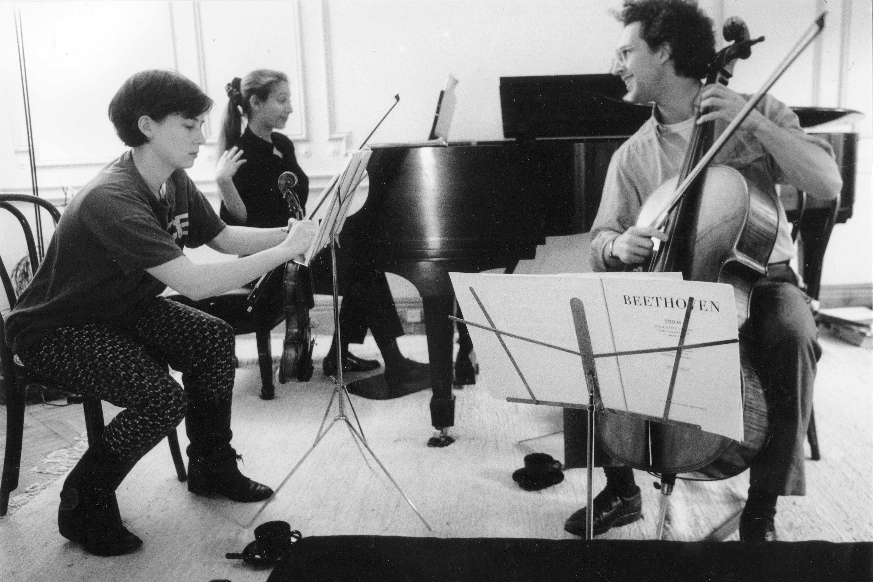 Eva 21 years old practicing in a trio