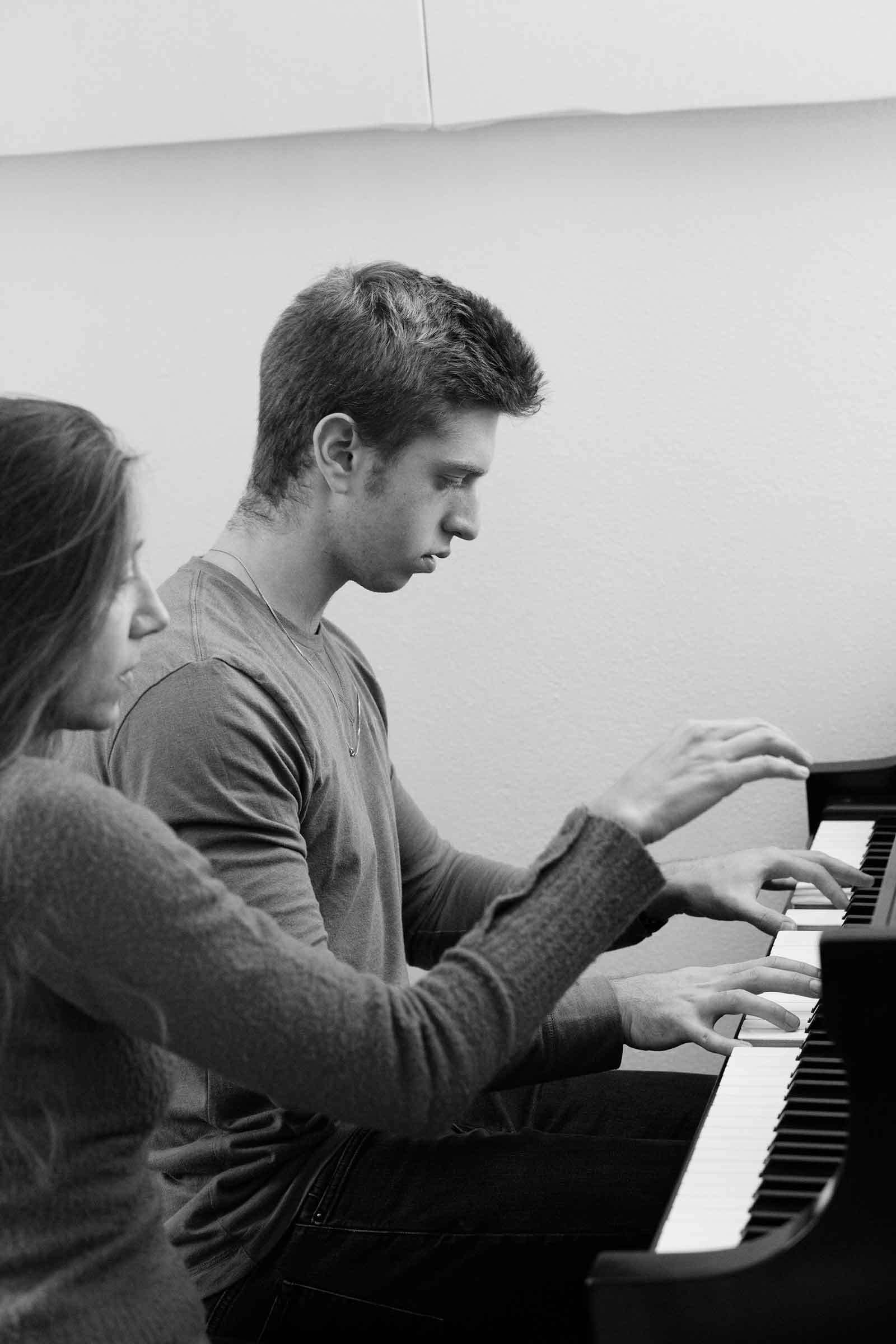 Eva teaching a young student